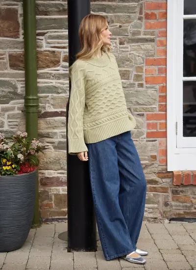 Horizontal Aran Crew Neck in Olive Melange